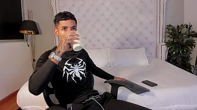 Thiagoferreti online show from 02.11.26