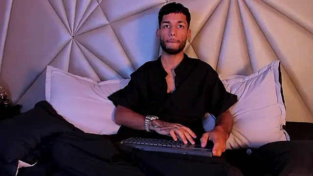 Thiagoferreti online show from 03.19.26