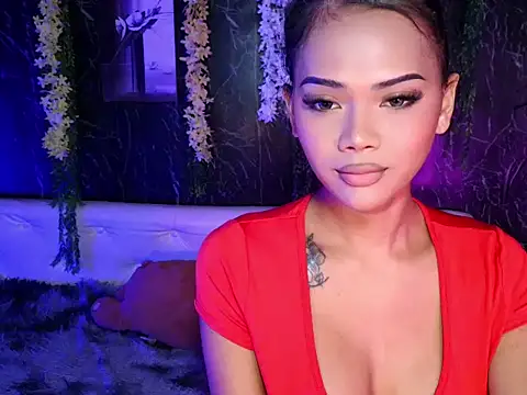 ur holly lexie online show from 10.06.25