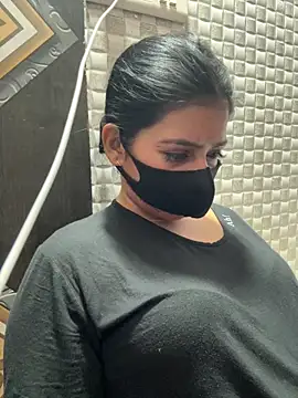 Hot Jaanvi  online show from 04.22.26