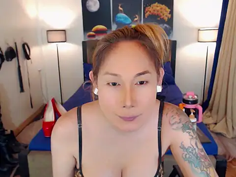 Allysonevanns online show from 01.12.26