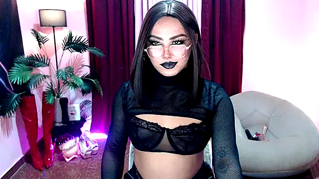 Unique Maya online show from 09.18.25