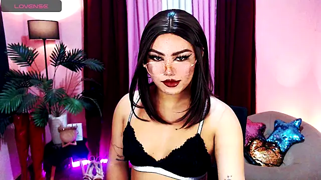 Unique Maya online show from 10.24.25