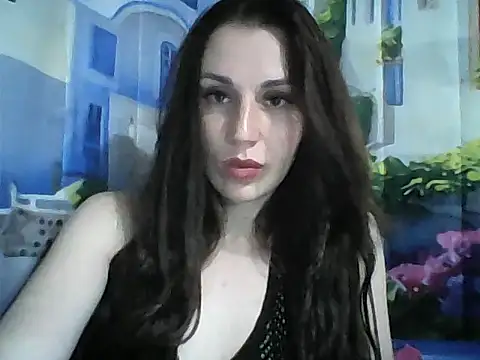 Snapshot of Qinini chatting on 05.28.26 Qinini online show from 05.28.26