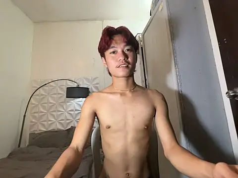 Snapshot of ur_little_secret chatting on 09.15.25 ur little secret online show from 09.15.25