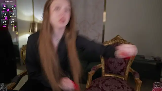 Selena Glow online show from 04.16.26