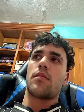 aavrdvh33 online show from 04.01.26