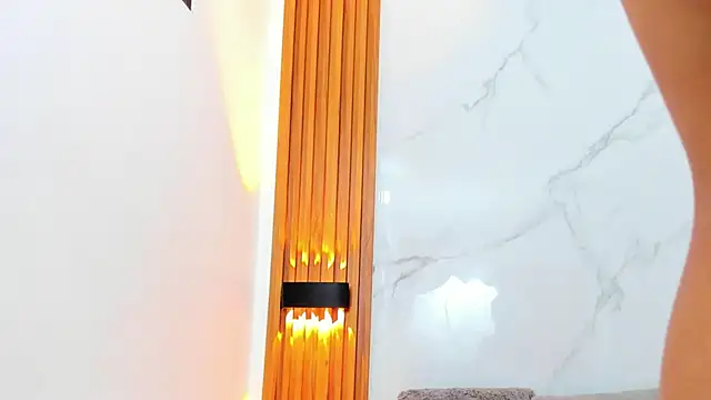 IsabellaMonet online show from 11.24.25