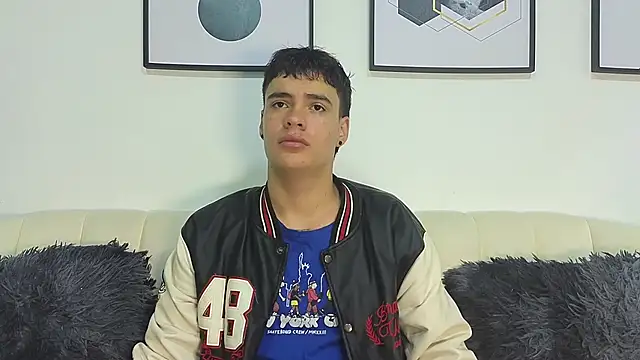 BenitoSaenz online show from 04.12.26