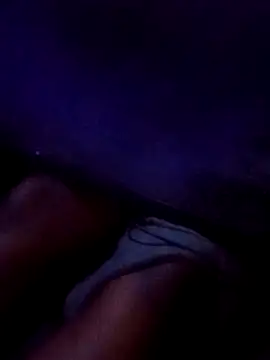 OnlyMoneyIwanT online show from 10.27.25