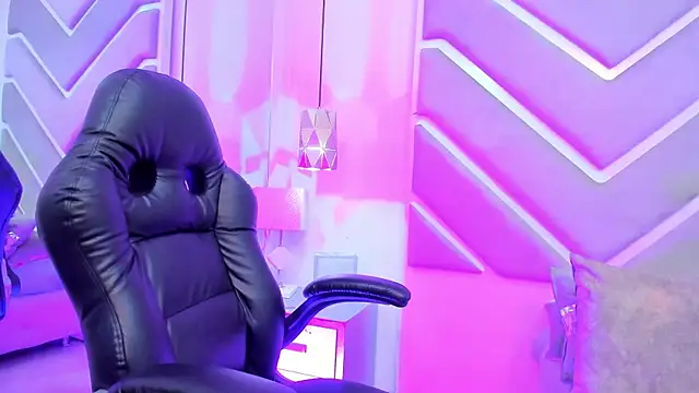 Snapshot of SabrinaBrownn chatting on 09.23.25 SabrinaBrownn online show from 09.23.25