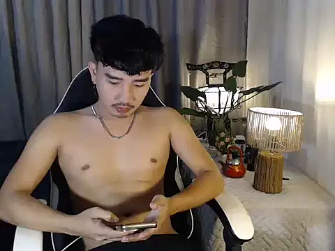 cute richard24 online show from 12.18.25