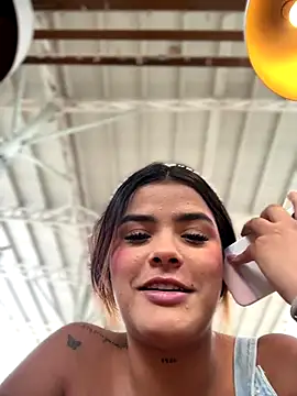 Snapshot of Kaily_Sweet16 chatting on 12.17.25 Kaily Sweet16 online show from 12.17.25