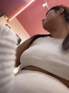 Snapshot of Kaily_Sweet16 chatting on 12.18.25 Kaily Sweet16 online show from 12.18.25