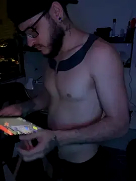 Snapshot of francoolatino chatting on 10.12.25 francoolatino online show from 10.12.25