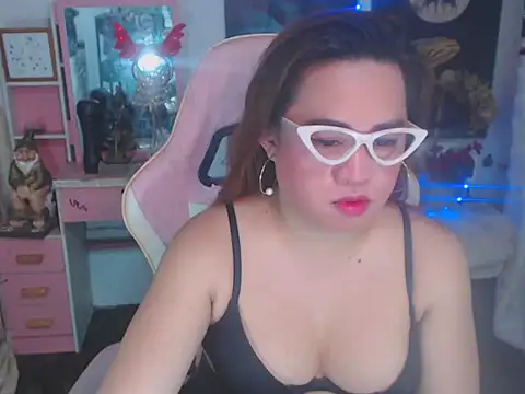 UrMistressDolly online show from 10.12.25