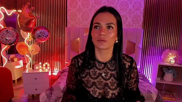 Snapshot of Rosalind_tay chatting on 10.11.25 Rosalind tay online show from 10.11.25