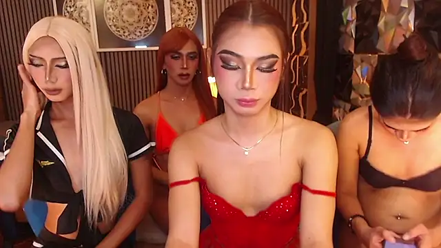 BigCockMaxineTS online show from 07.28.26