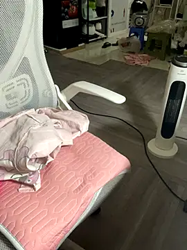 Mina048 online show from 11.29.25