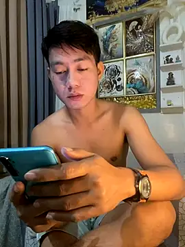 xshyboyx online show from 09.13.25