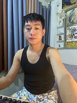 xshyboyx online show from 11.12.25