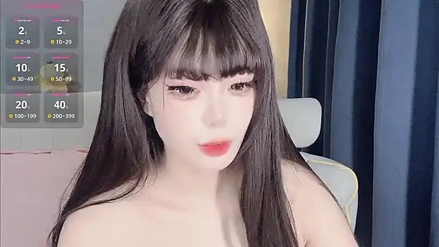 Snapshot of QEF775 chatting on 11.12.25 QEF775 online show from 11.12.25