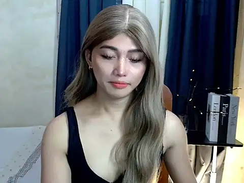 Kelly Holly online show from 09.18.25