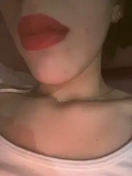 Mimisixo online show from 09.10.25