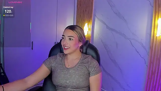 Snapshot of KYLIE_JONES6 chatting on 03.24.26 KYLIE JONES6 online show from 03.24.26