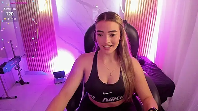 Snapshot of KYLIE_JONES6 chatting on 04.15.26 KYLIE JONES6 online show from 04.15.26