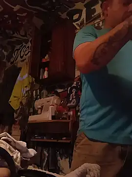 Snapshot of Twoslipperywhenwett chatting on 11.10.25 Twoslipperywhenwett online show from 11.10.25