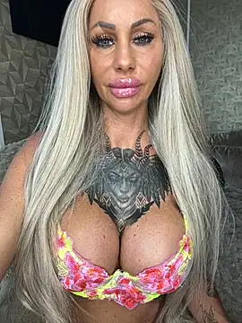 dutchbarbie online show from 07.07.26