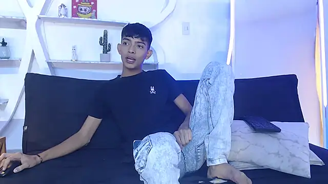 PRETTY SEX1 online show from 10.11.25