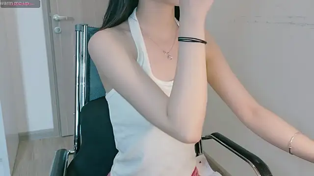Snapshot of Ryeon_99 chatting on 05.15.26 Ryeon 99 online show from 05.15.26