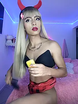 annie thomson00 online show from 02.03.26