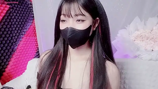 Snapshot of kemybaby chatting on 02.04.26 kemybaby online show from 02.04.26