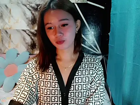 urgirl mikah online show from 11.19.25