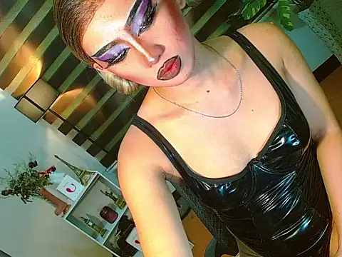 Snapshot of Queen_yasii_88 chatting on 04.24.26 Queen yasii 88 online show from 04.24.26
