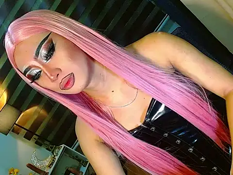 Snapshot of Queen_yasii_88 chatting on 05.19.26 Queen yasii 88 online show from 05.19.26