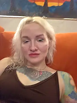 Snapshot of KateMonroe chatting on 05.09.26 KateMonroe online show from 05.09.26