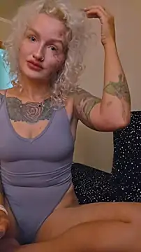 Snapshot of KateMonroe chatting on 07.27.26 KateMonroe online show from 07.27.26