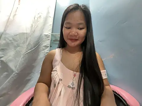 Snapshot of princess_janine chatting on 04.02.26 princess janine online show from 04.02.26