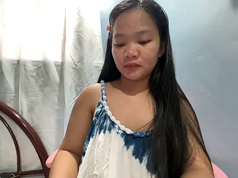 Snapshot of princess_janine chatting on 04.14.26 princess janine online show from 04.14.26