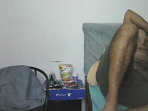 Snapshot of morenocabro10 chatting on 02.27.26 morenocabro10 online show from 02.27.26