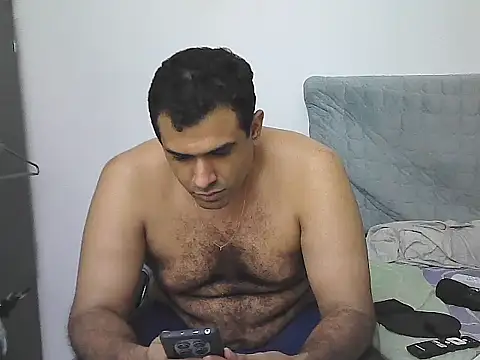 Snapshot of morenocabro10 chatting on 03.15.26 morenocabro10 online show from 03.15.26