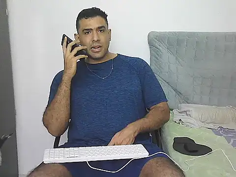 Snapshot of morenocabro10 chatting on 03.22.26 morenocabro10 online show from 03.22.26