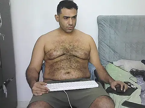 Snapshot of morenocabro10 chatting on 03.23.26 morenocabro10 online show from 03.23.26