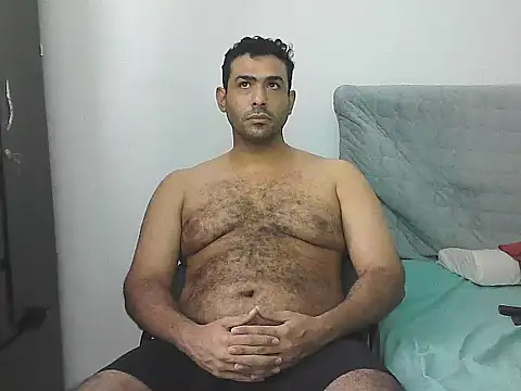 Snapshot of morenocabro10 chatting on 04.26.26 morenocabro10 online show from 04.26.26