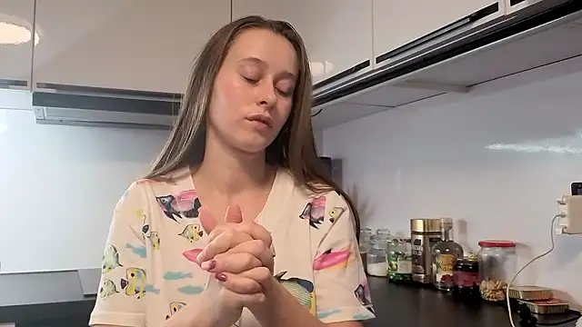 Kisacka online show from 11.22.25