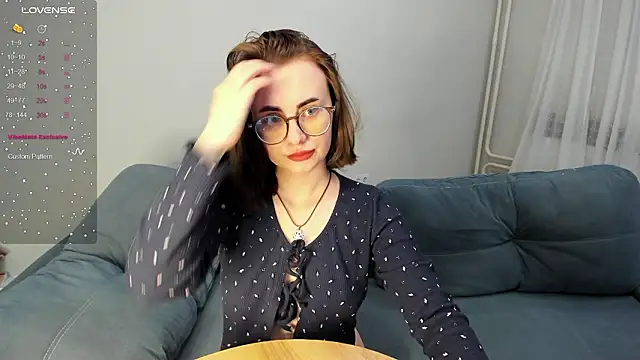 Snapshot of MewStella chatting on 03.05.26 MewStella online show from 03.05.26